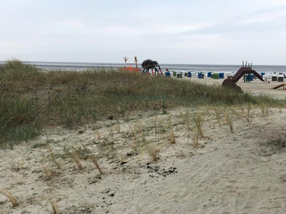 Ferienwohnung Am Schwanenteich Норден Екстериор снимка
